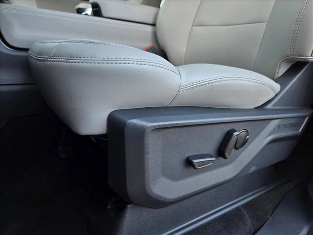 New 2026 Ford Expedition Active image 4