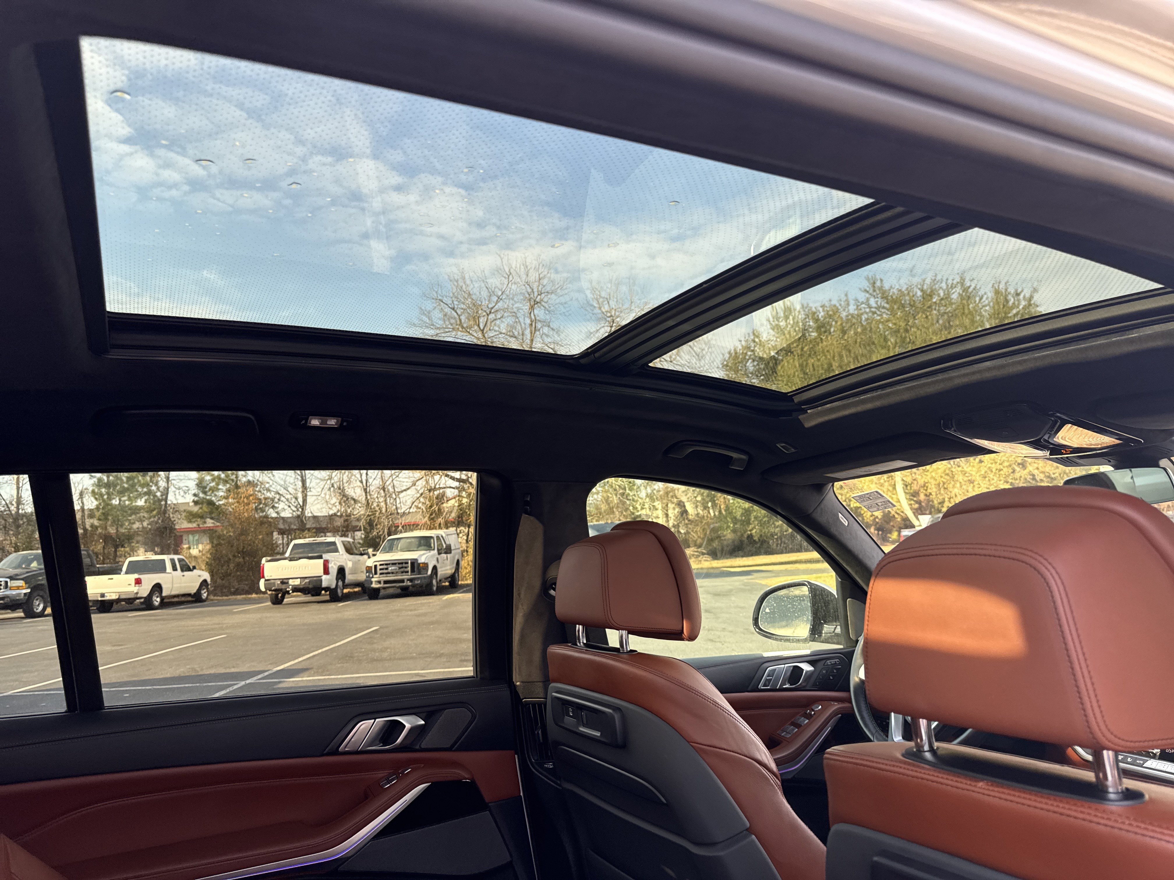 Used 2022 BMW ALPINA XB7 image 36