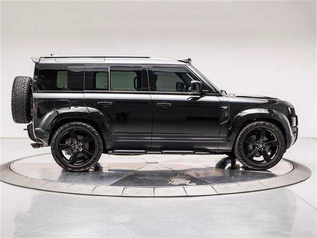 Used 2025 Land Rover Defender 110 S AWD/4WD image 6