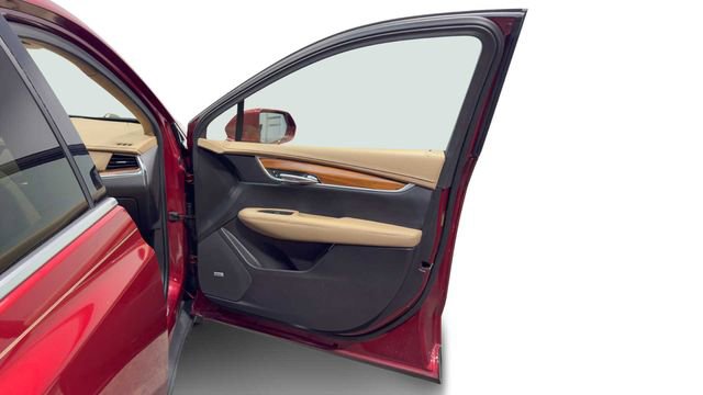 Used 2019 Cadillac XT5 Platinum AWD/4WD image 9