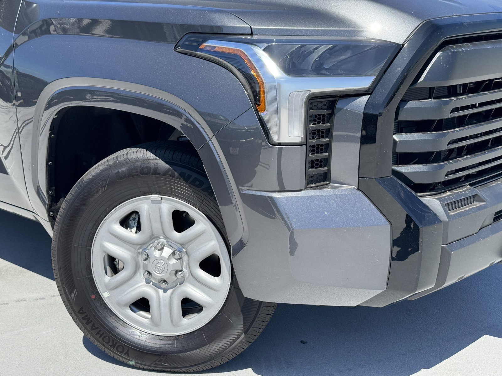 New 2026 Toyota Tundra SR image 10