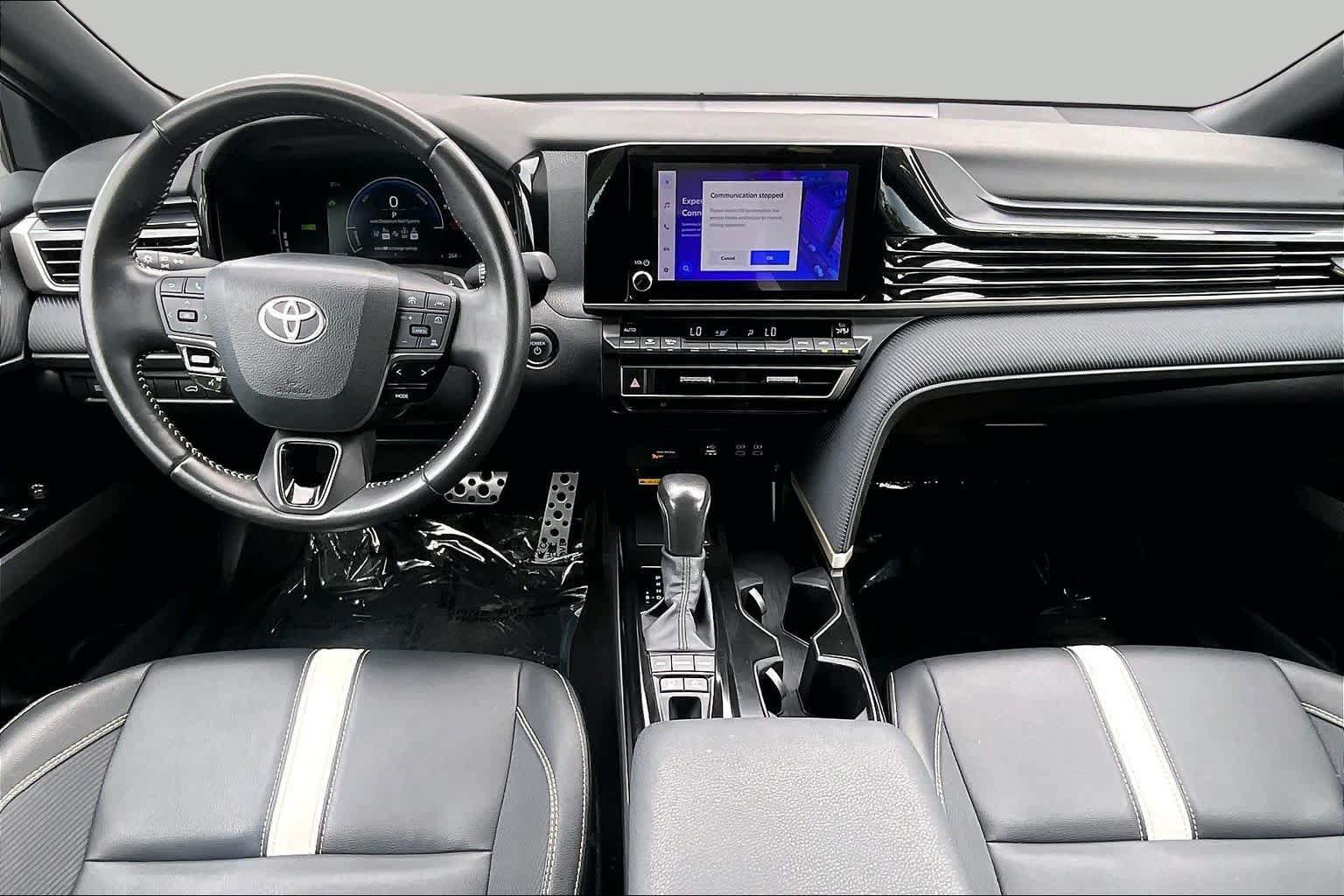 Used 2025 Toyota Camry SE AWD/4WD image 13