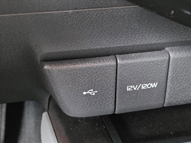 Used 2022 Toyota Camry SE FWD image 13