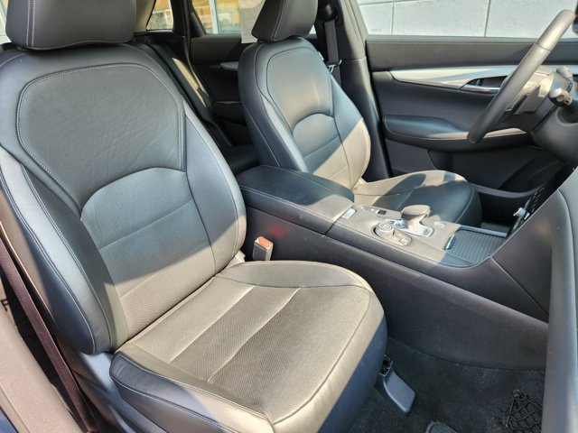 Certified 2019 INFINITI QX50 Essential w/ Proactive Package AWD/4WD image 14