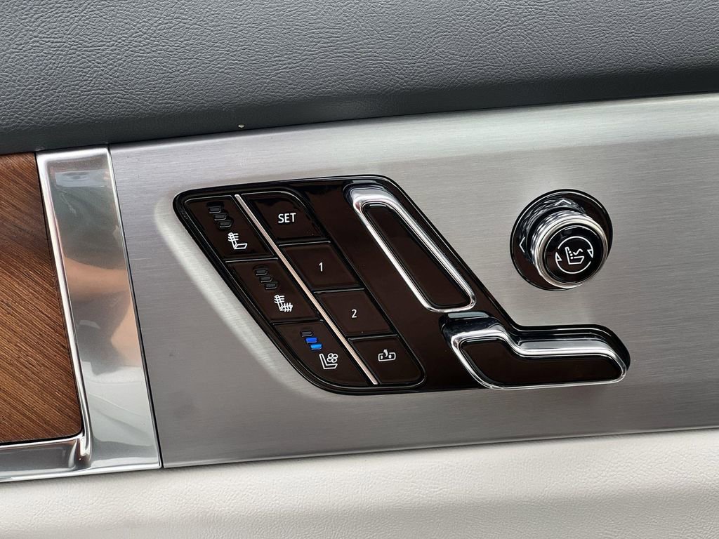 New 2026 Cadillac Vistiq Sport image 23