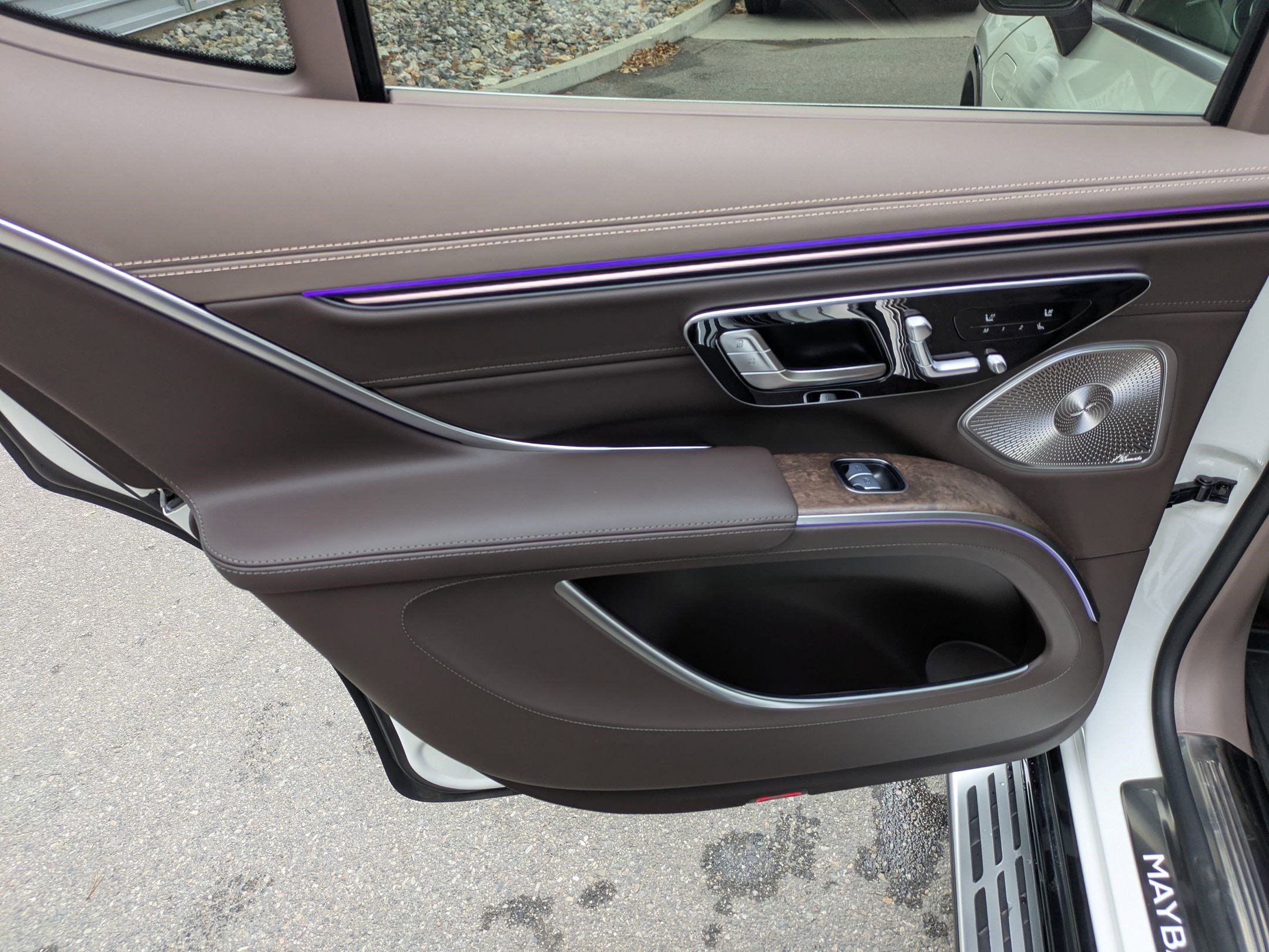 Used 2024 Mercedes-Benz Maybach EQS 680 4MATIC image 31