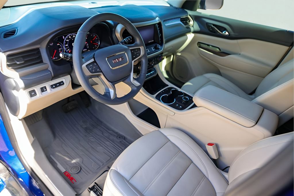 Used 2023 GMC Acadia Denali image 13