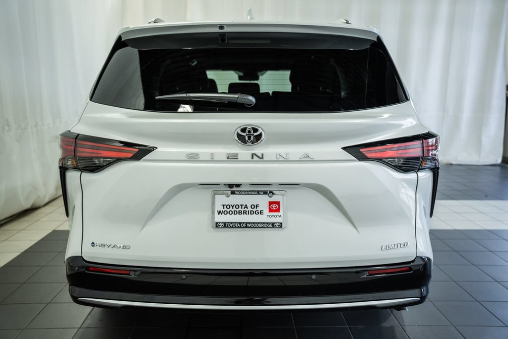 Used 2026 Toyota Sienna Limited AWD/4WD image 5