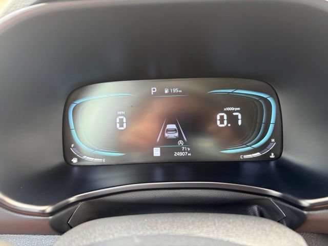 Used 2025 Kia Soul LX w/ LX Technology Package FWD image 19