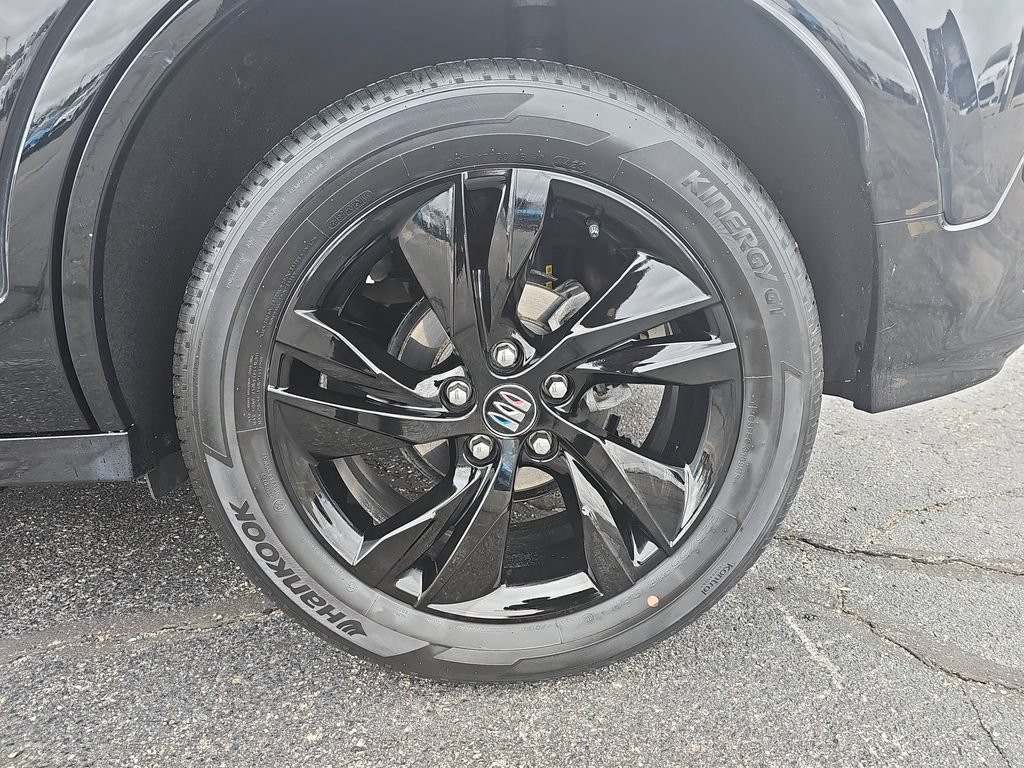Certified 2024 Buick Encore GX Sport Touring w/ Advanced Technology Package AWD/4WD image 37