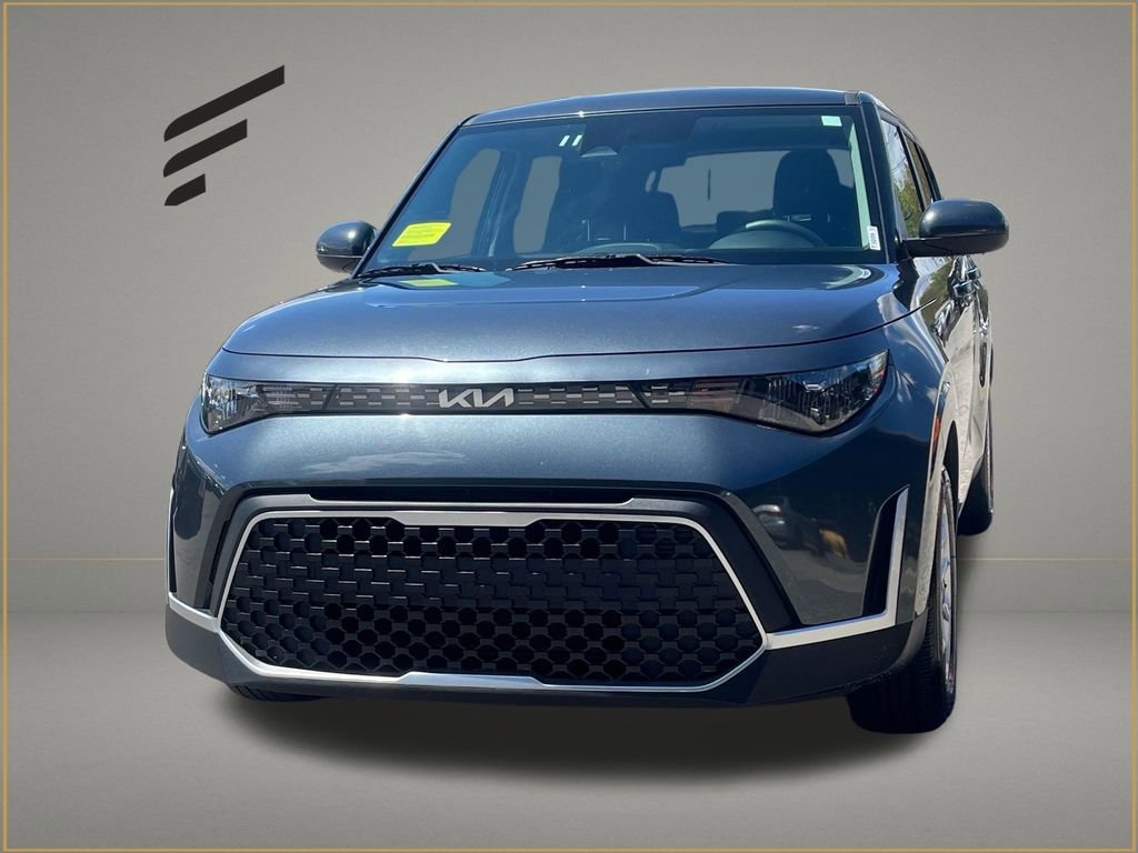 Used 2025 Kia Soul LX w/ LX Technology Package