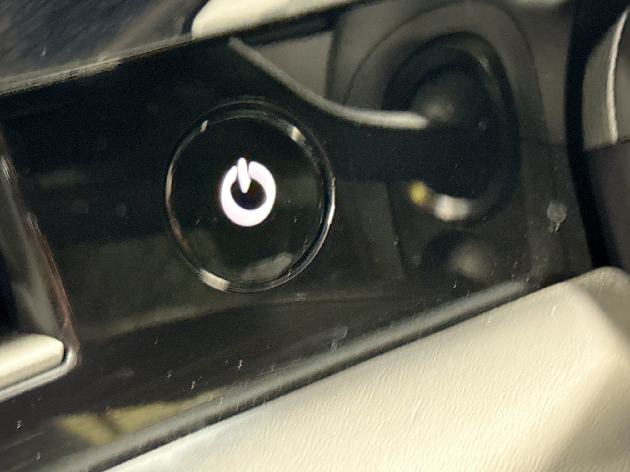 Certified 2022 Porsche Taycan Turbo S image 33