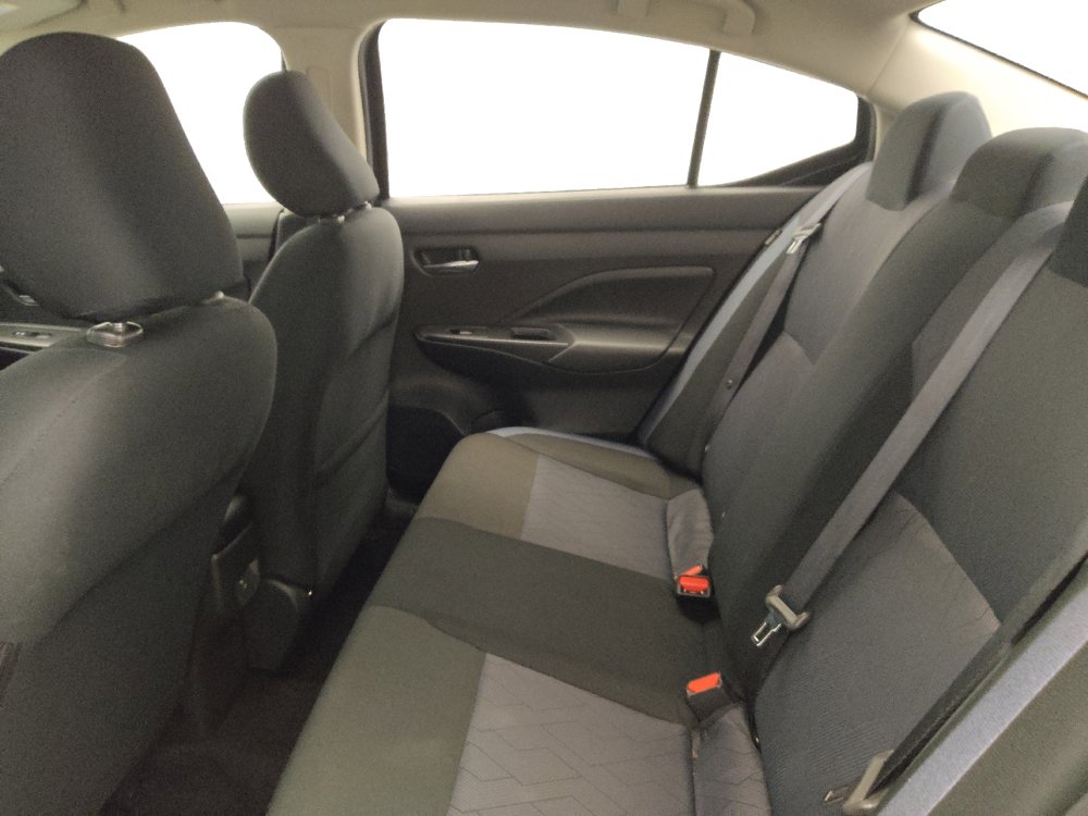 Used 2025 Nissan Versa SV FWD image 18