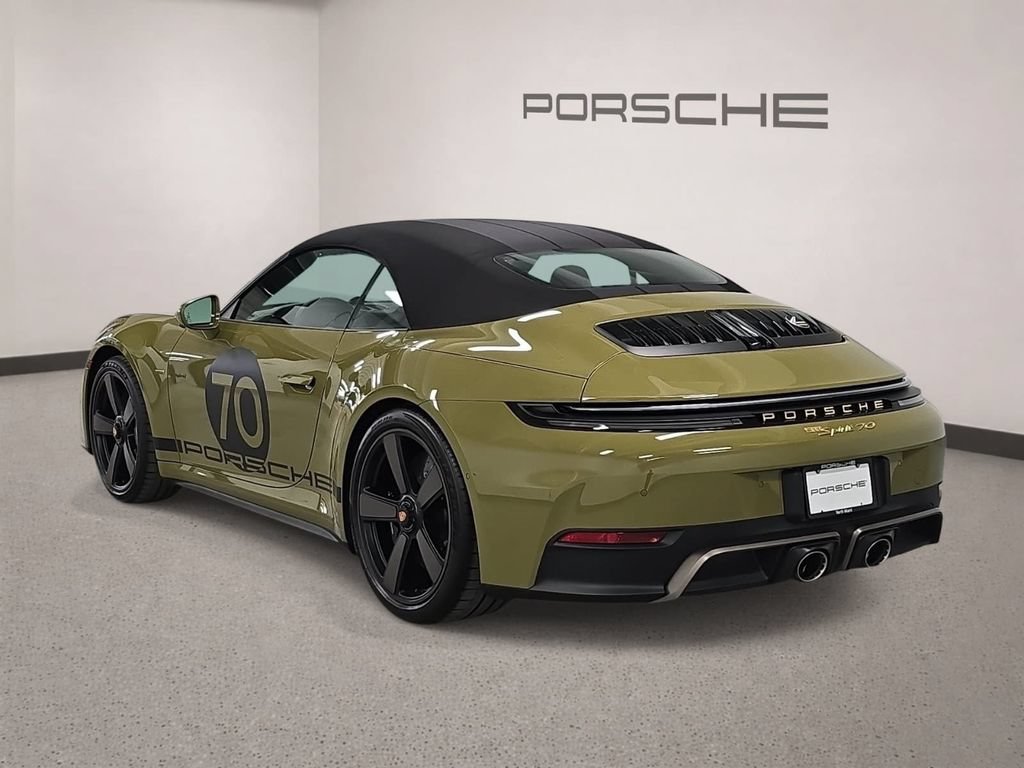 New 2026 Porsche 911 GTS RWD image 3