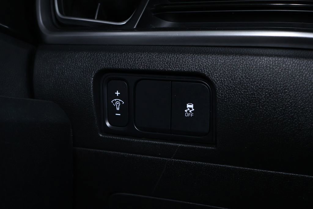 Used 2024 Kia Sorento S image 23