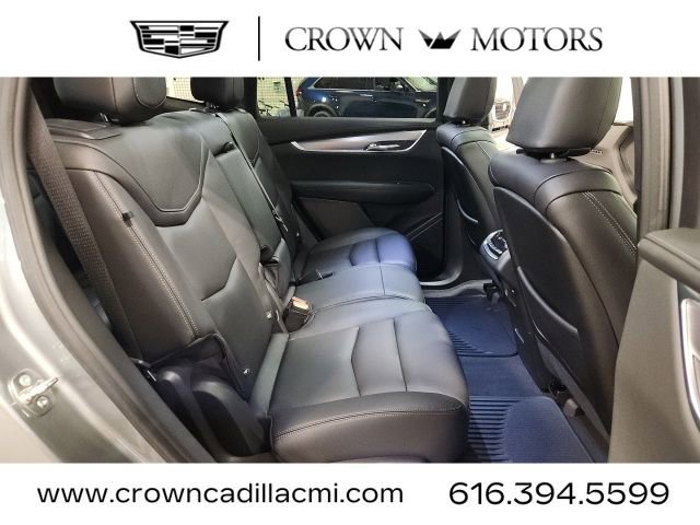 Certified 2025 Cadillac XT6 Luxury image 31