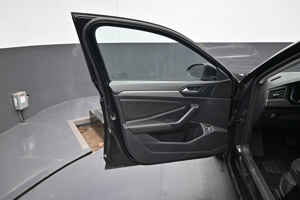 Used 2024 Volkswagen Jetta S FWD image 17