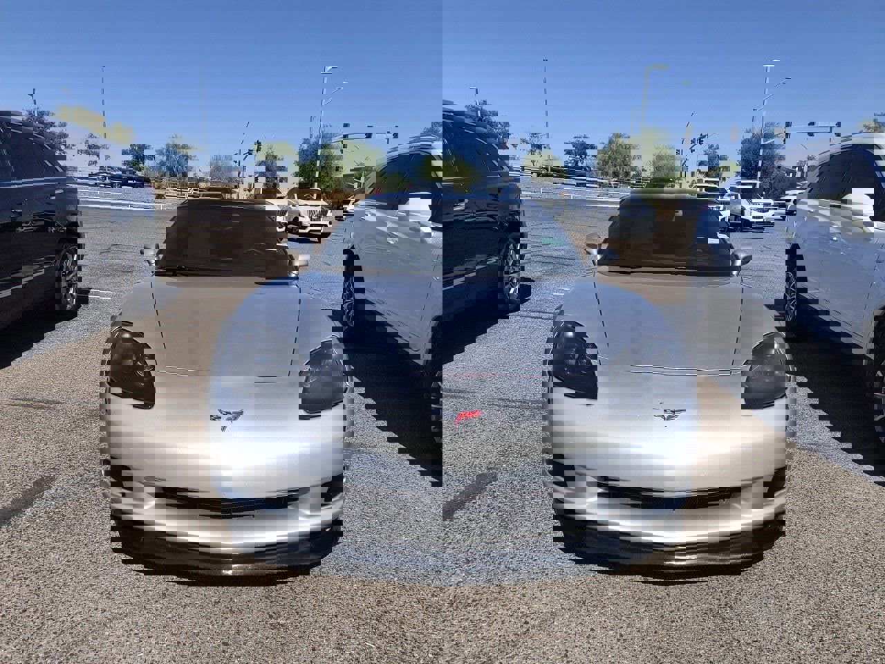 Used 2005 Chevrolet Corvette Coupe w/ Preferred Equipment Group RWD image 2