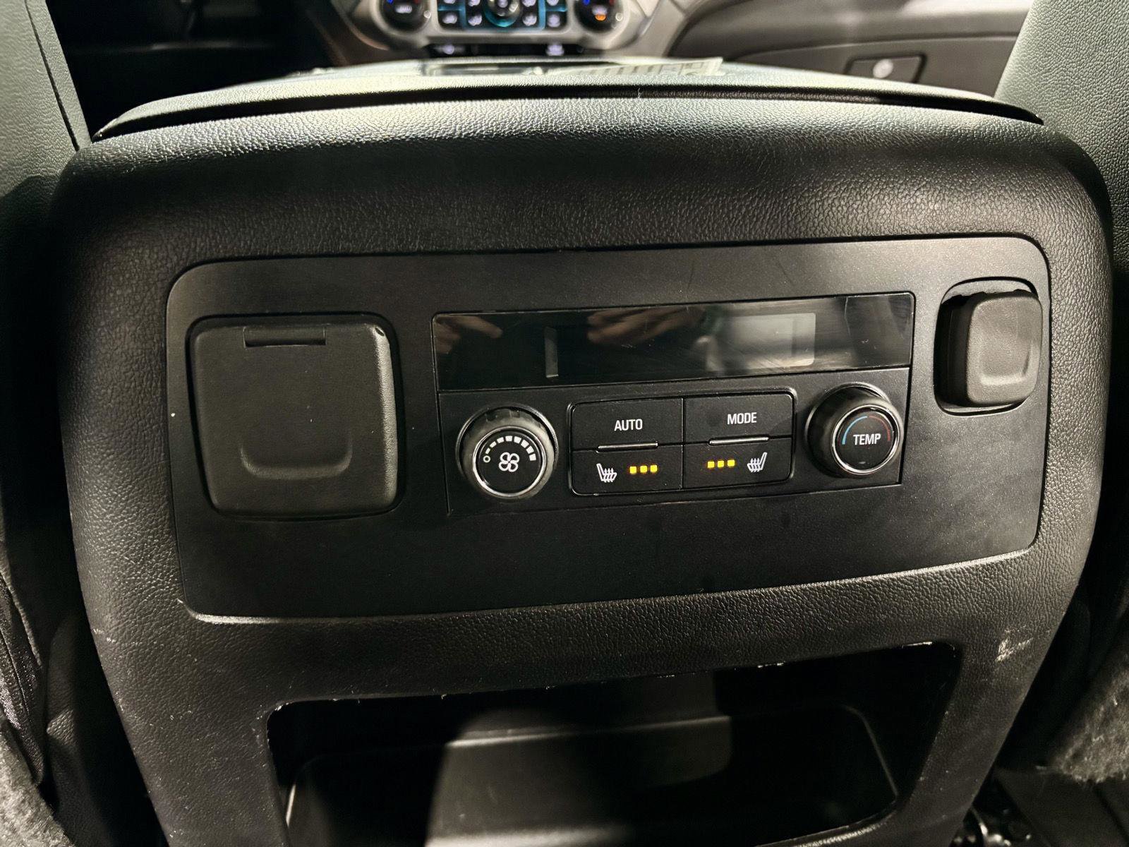 Used 2019 GMC Yukon XL SLT image 41