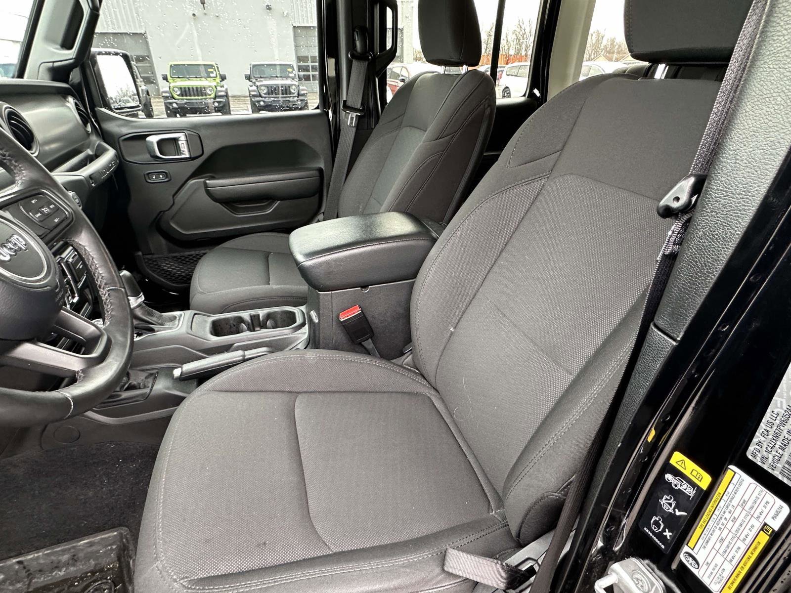 Used 2023 Jeep Wrangler Unlimited w/ Cold Weather Group image 19