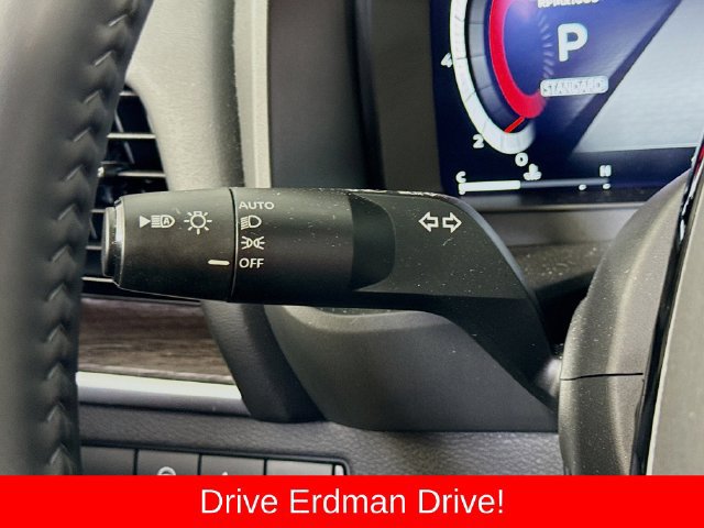 Used 2025 Nissan Rogue Platinum w/ Platinum Premium Package FWD image 15