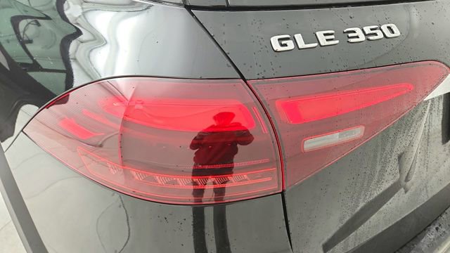 Used 2025 Mercedes-Benz GLE 350 4MATIC image 11