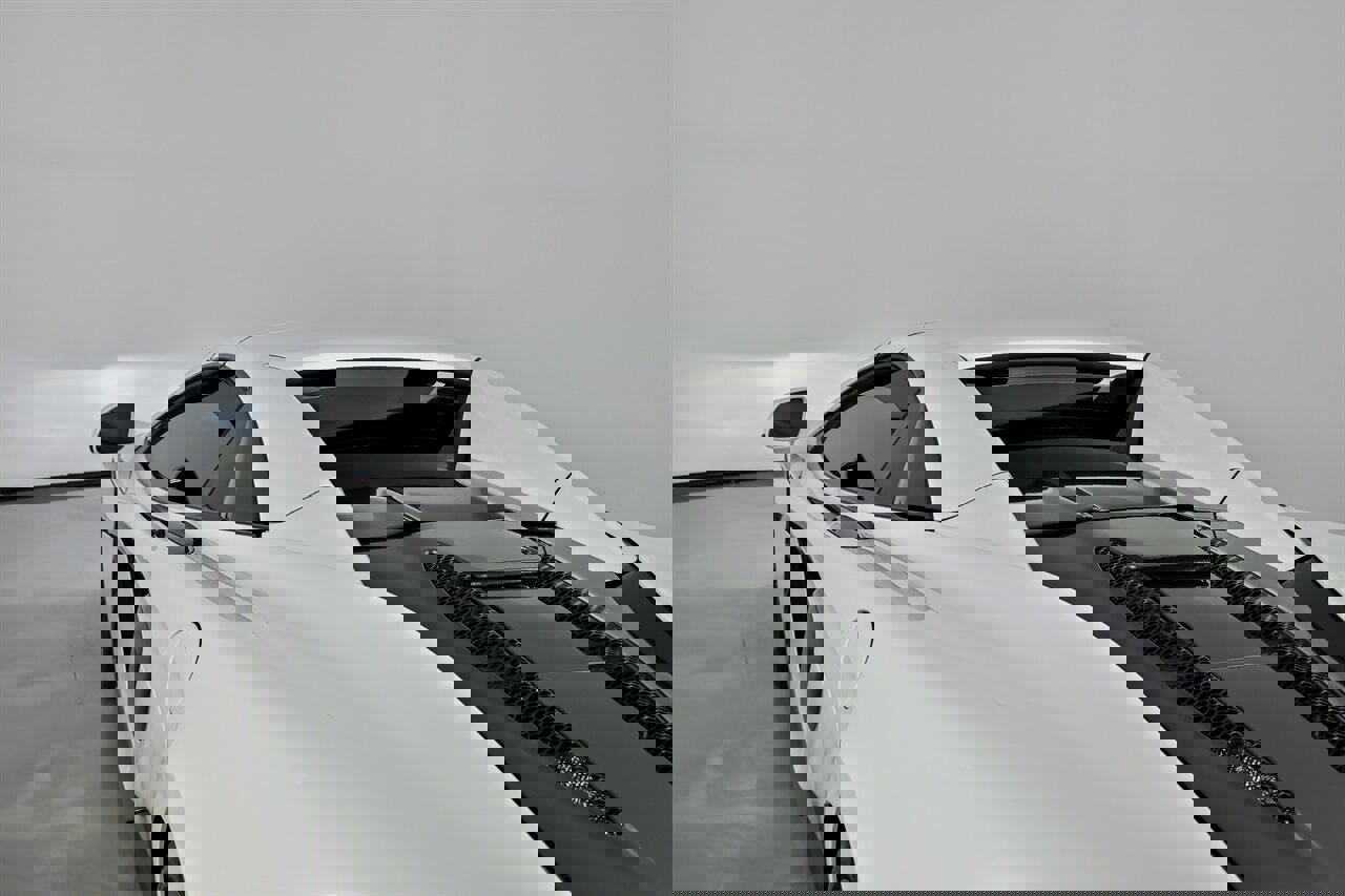 Used 2020 McLaren 570S Spider image 18