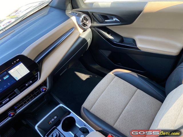 Used 2026 Chevrolet Equinox ACTIV w/ Convenience Package III FWD image 16