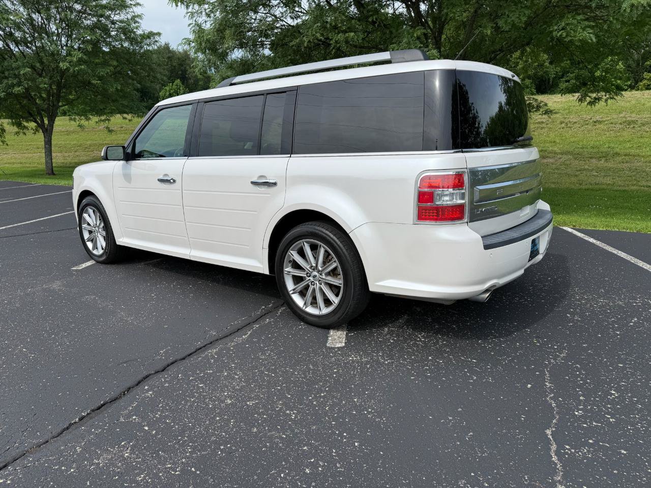 Used 2014 Ford Flex Limited FWD image 17