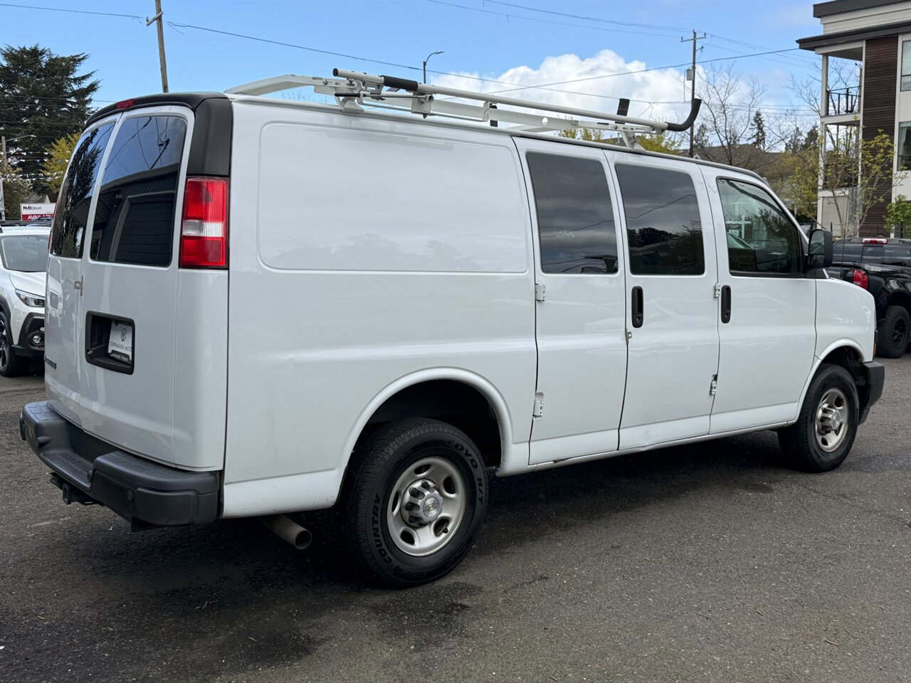 Used 2020 Chevrolet Express 2500 w/ Driver Convenience Package RWD image 8