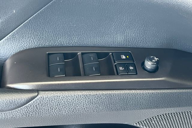 Used 2024 Toyota Camry SE w/ Cold Weather Package image 15