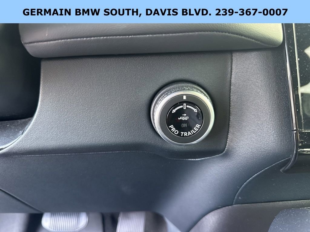 Used 2025 Lincoln Navigator L Reserve w/ Jet Appearance Package image 15