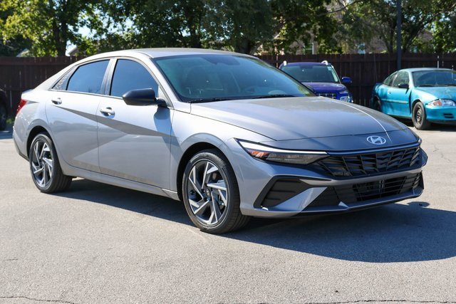 New 2025 Hyundai Elantra SEL w/ Cargo Package