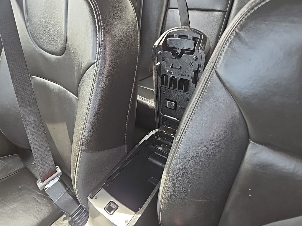 Used 2009 Ford Focus SEL image 24