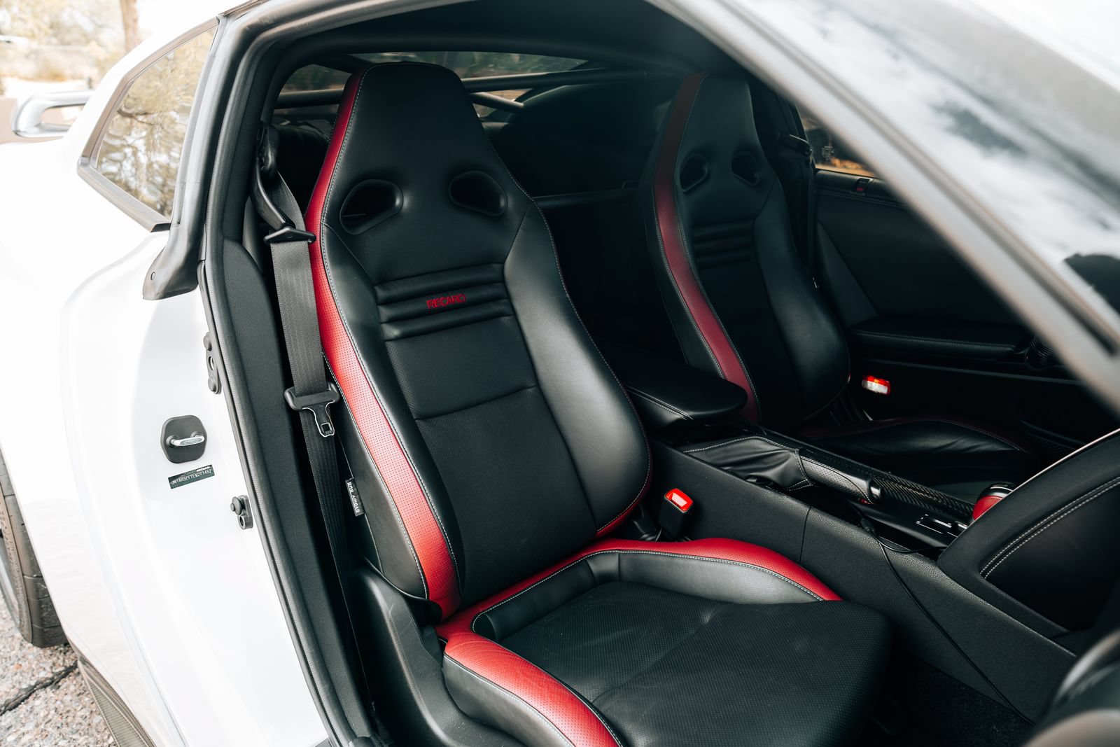 Used 2014 Nissan GT-R Black Edition AWD/4WD image 41