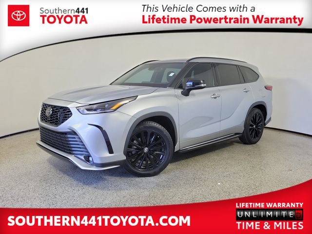 Used 2023 Toyota Highlander XSE image 1