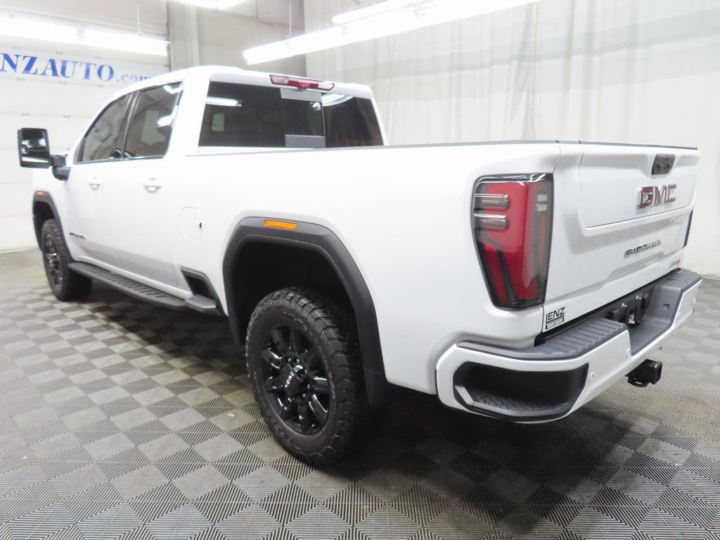 Used 2025 GMC Sierra 3500 AT4 w/ AT4 Premium Plus Package image 5