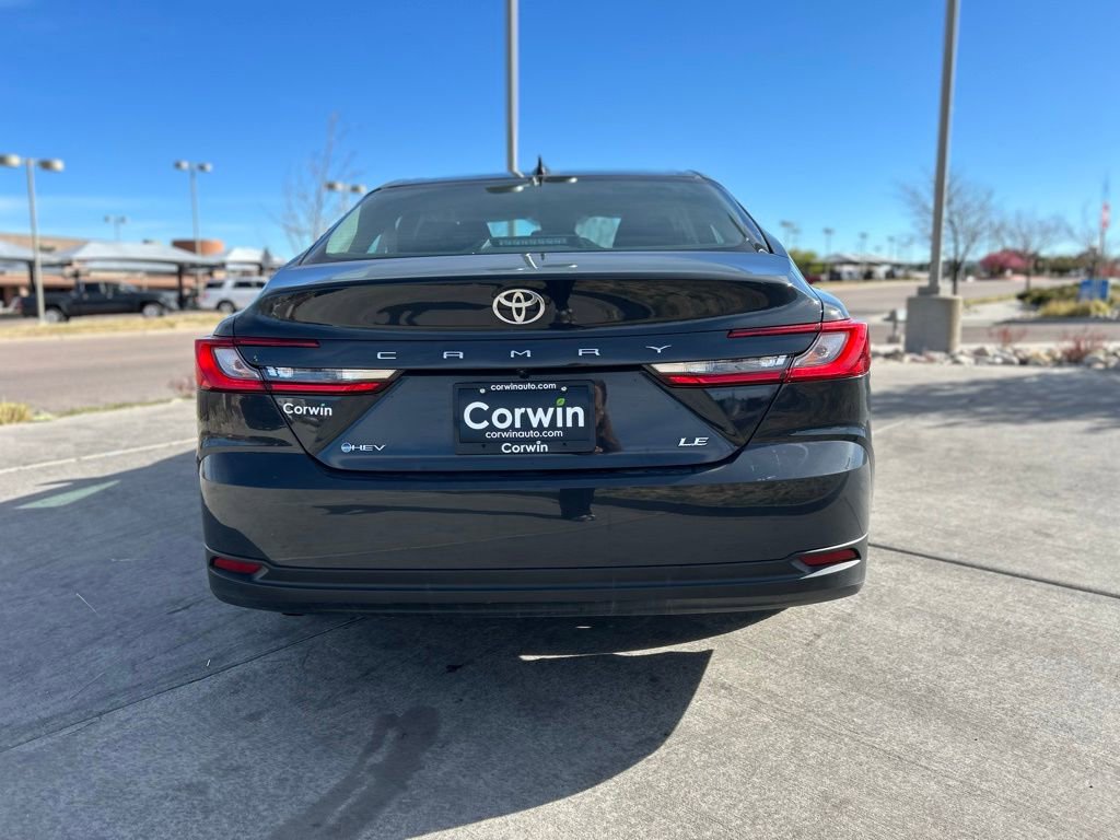 Used 2025 Toyota Camry LE image 7