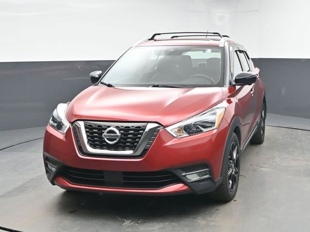 Used 2020 Nissan Kicks SR w/ SR Premium Package image 3