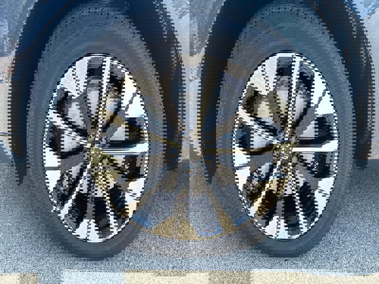 New 2026 Volvo XC60 B5 Plus w/ Climate Package image 10