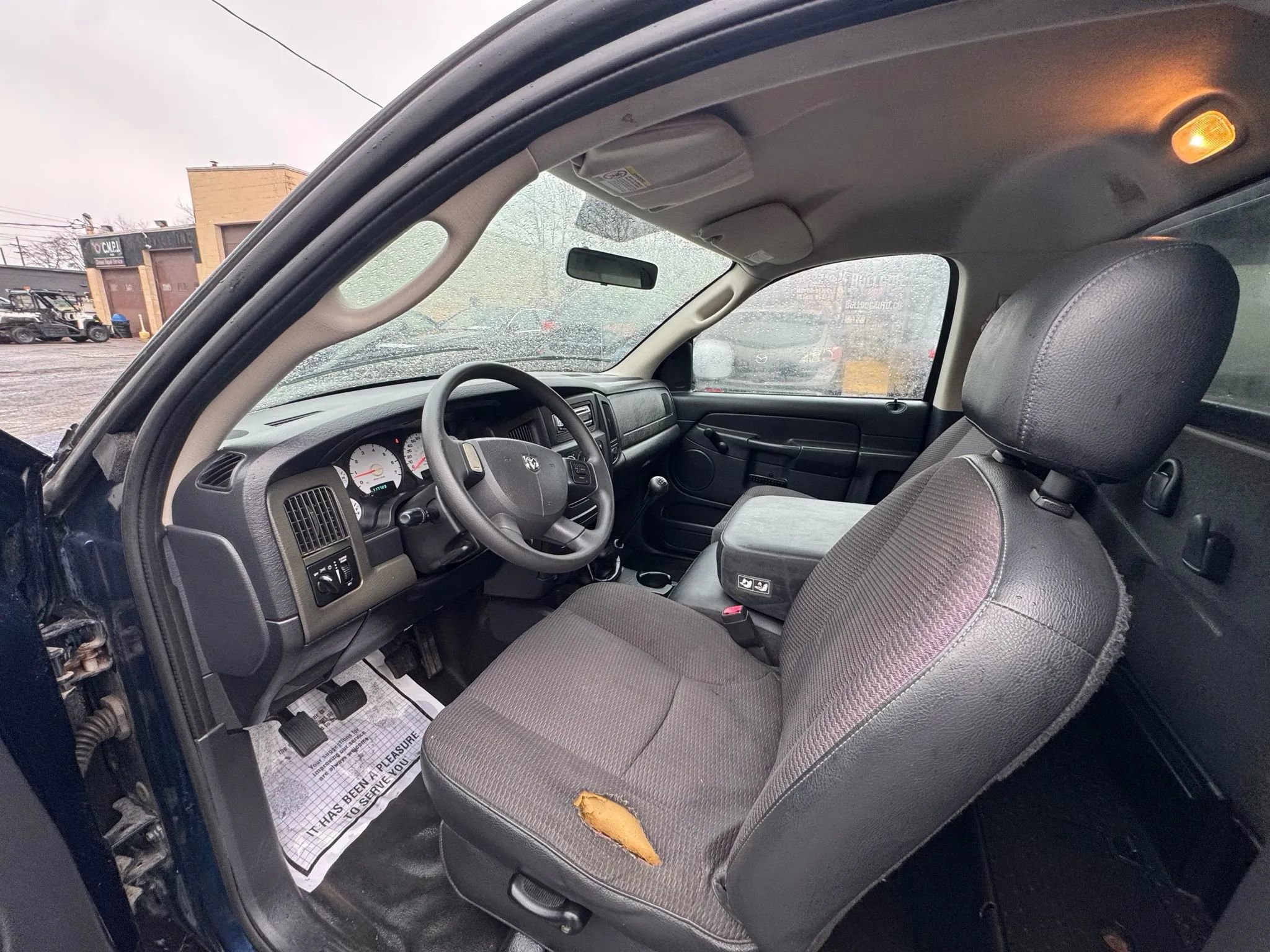 Used 2004 Dodge Ram 1500 Truck ST image 11