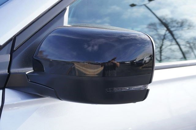 Used 2025 Honda Pilot TrailSport image 37