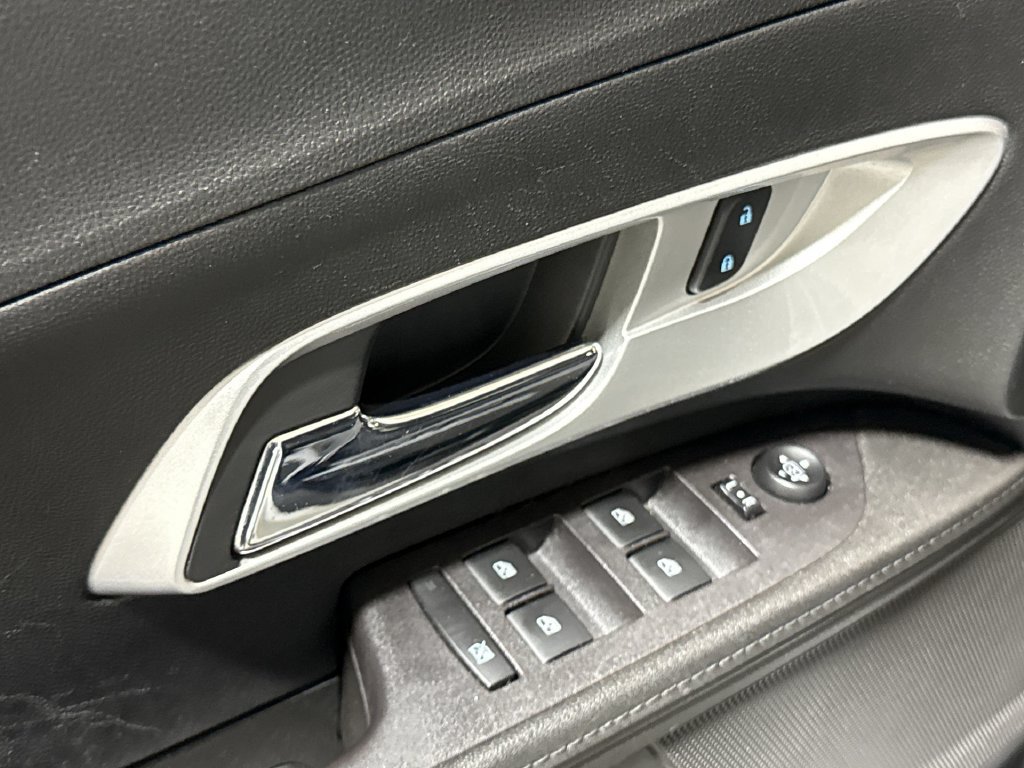 Used 2017 Chevrolet Equinox LT w/ Convenience Package AWD/4WD image 20