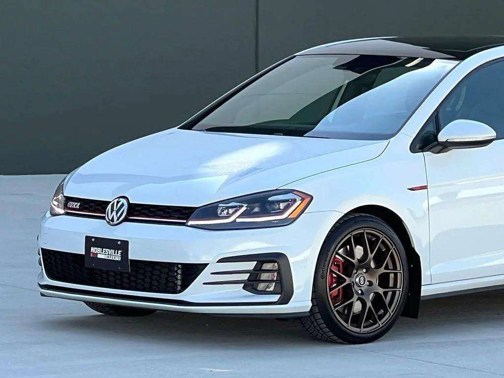 Used 2020 Volkswagen GTI SE FWD image 28