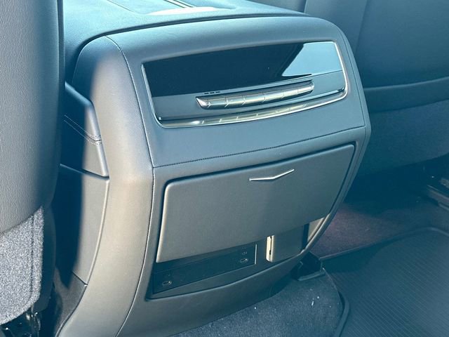 Used 2026 Cadillac Escalade ESV 4WD image 17