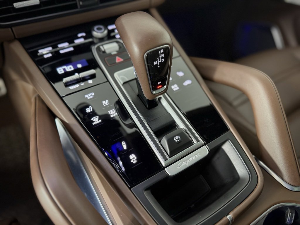 Used 2022 Porsche Cayenne Turbo image 26