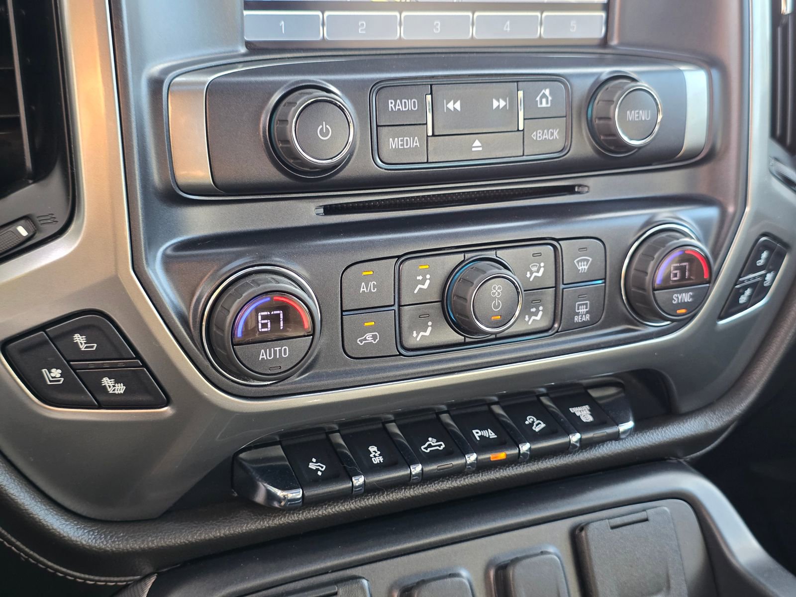 Used 2019 Chevrolet Silverado 2500 LTZ w/ Duramax Plus Package image 28