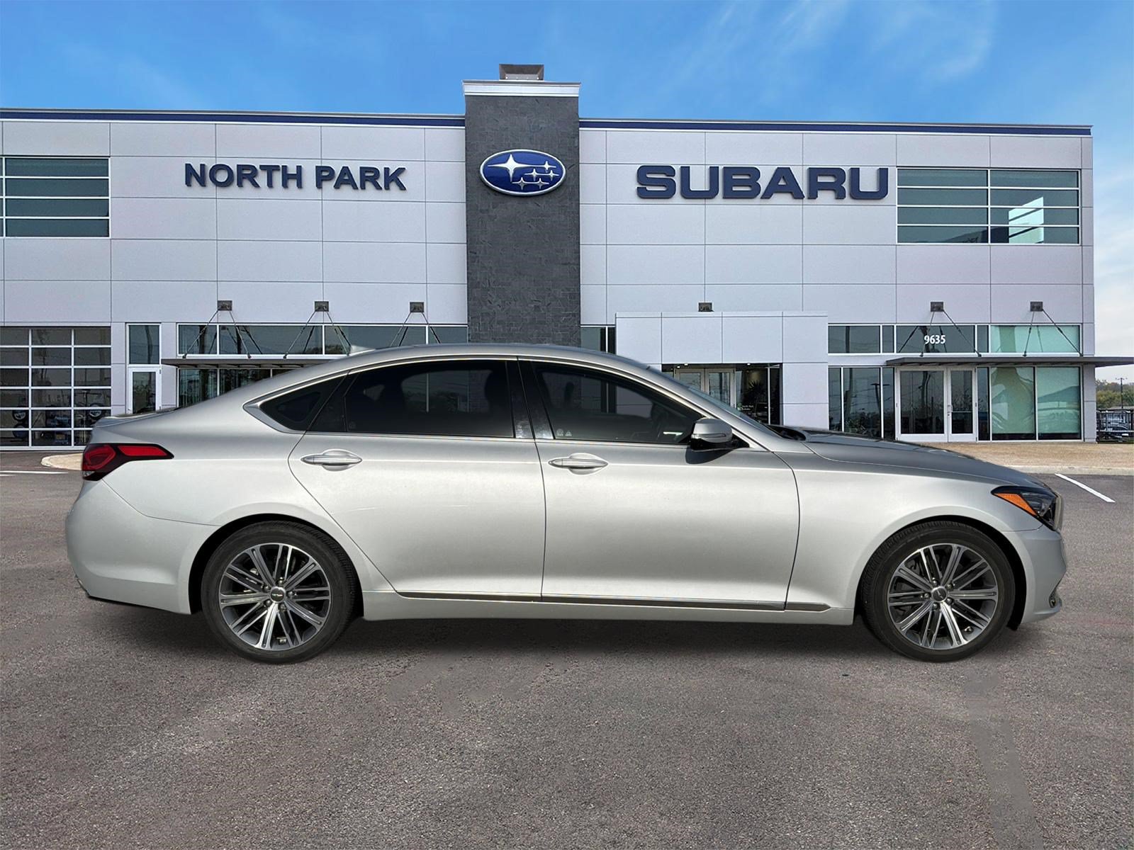 Used 2018 Genesis G80 3.8 AWD/4WD image 2