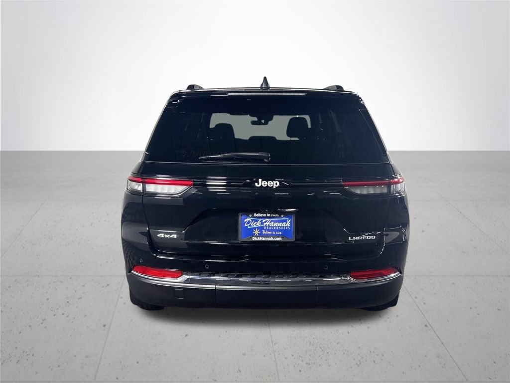 Certified 2025 Jeep Grand Cherokee Laredo w/ MOPAR Finishing Package AWD/4WD image 8