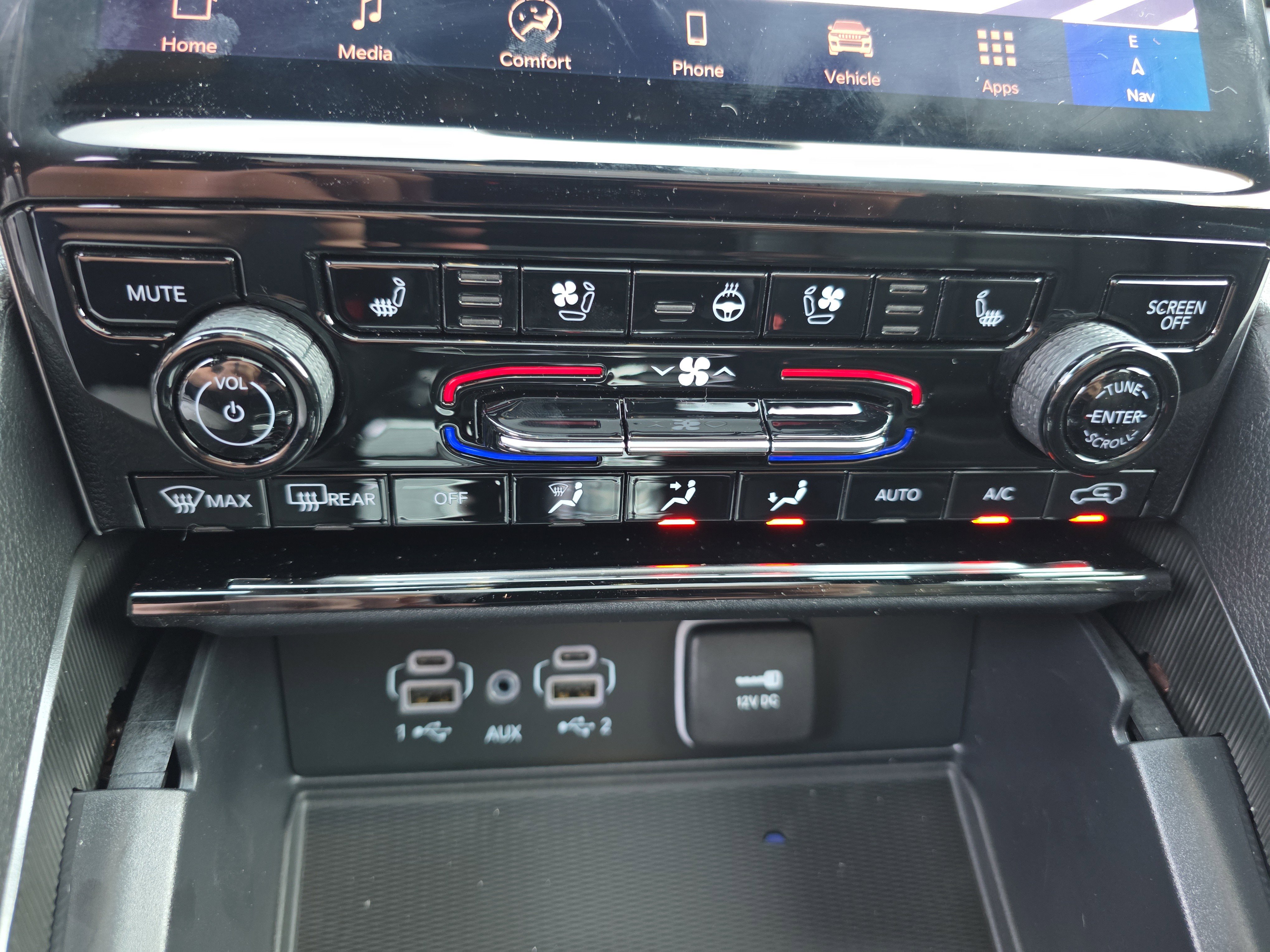 New 2025 Jeep Grand Cherokee Limited w/ Luxury Tech Group II image 8